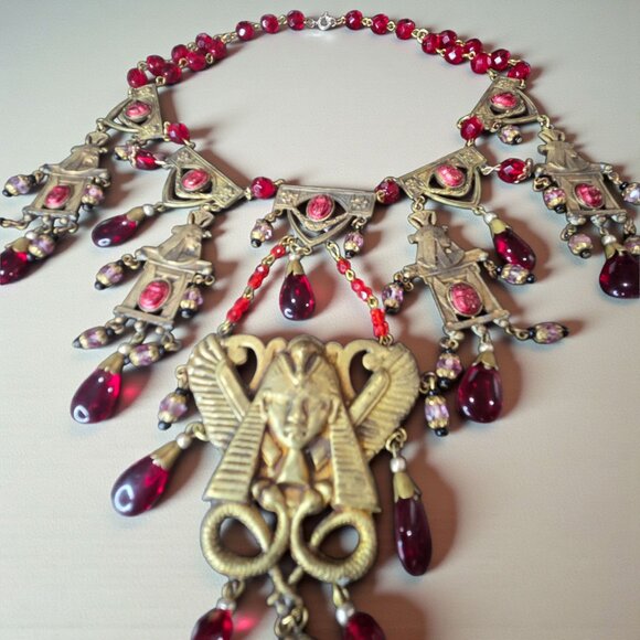EGYPTIAN REVIVAL Massive Vintage Czech Ruby Glass Statement Necklace - Picture 2 of 6